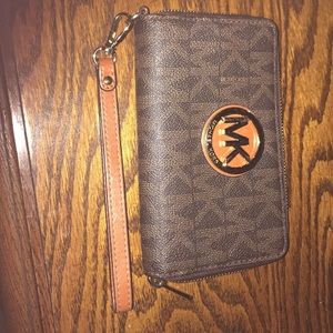 Michael Kors Wristlet